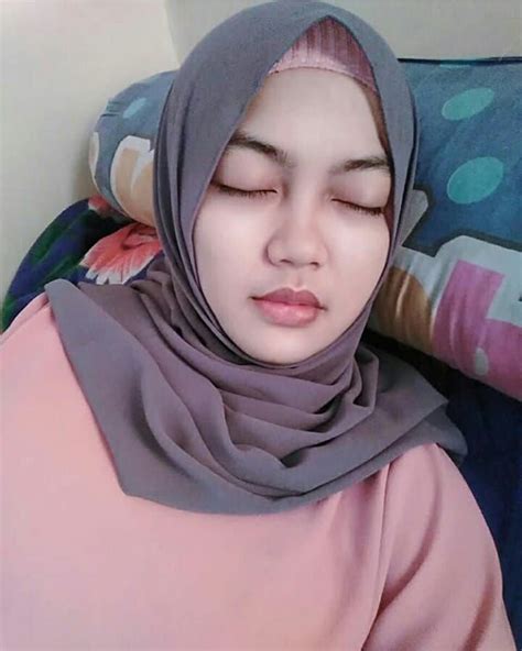 Kumpulan Foto Cewek Berjilbab Ngentot ~ Pusatnya。